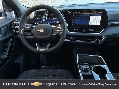 New 2026 Chevrolet Equinox LT w/ Safety and Technology Package image 11