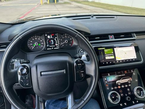 Used 2020 Land Rover Range Rover Velar R-Dynamic S image 39