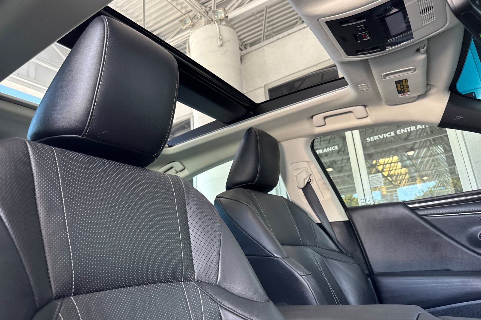 Used 2019 Lexus ES 350 w/ Accessory Package FWD image 20