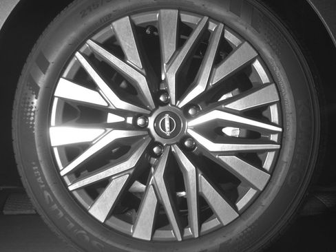 Used 2025 Nissan Altima 2.5 SV image 13