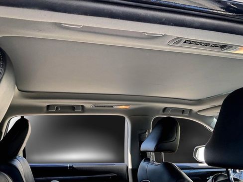 Used 2021 Toyota Highlander Platinum image 15