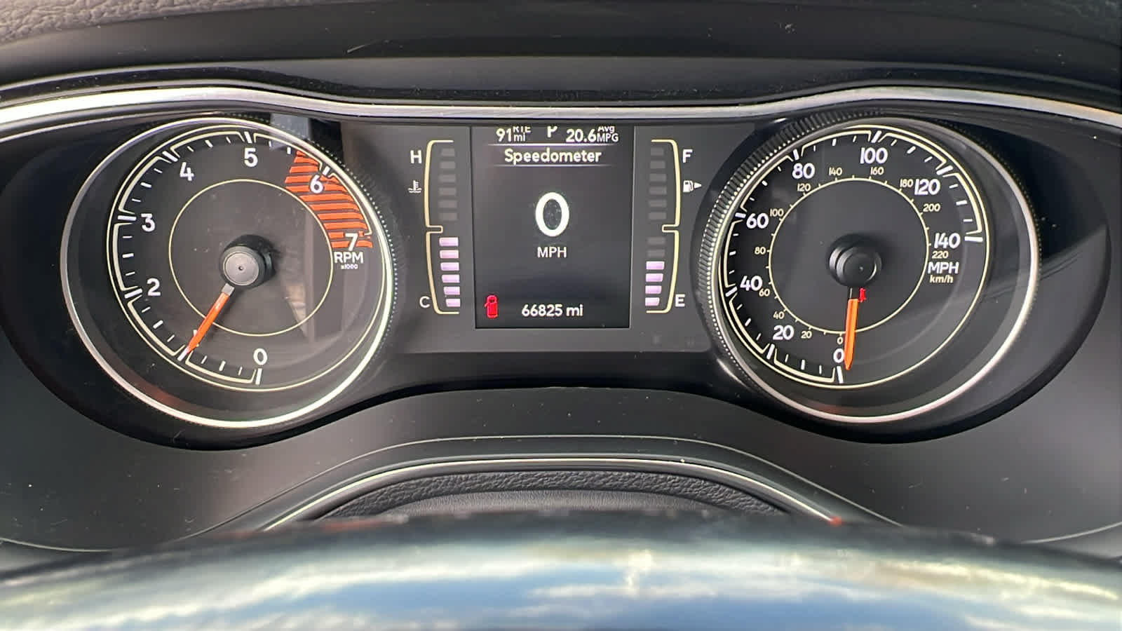 Used 2020 Jeep Cherokee Latitude Plus AWD/4WD image 21
