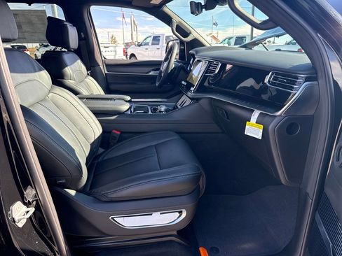 New 2026 Jeep Grand Wagoneer L Summit image 36