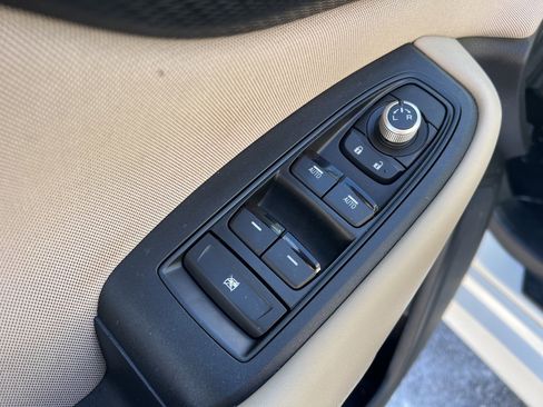 Used 2020 Subaru Legacy Premium image 12