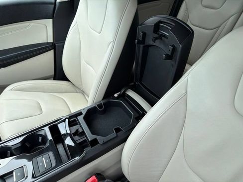 Used 2020 Ford Edge Titanium w/ Cargo Accessory Package FWD image 21