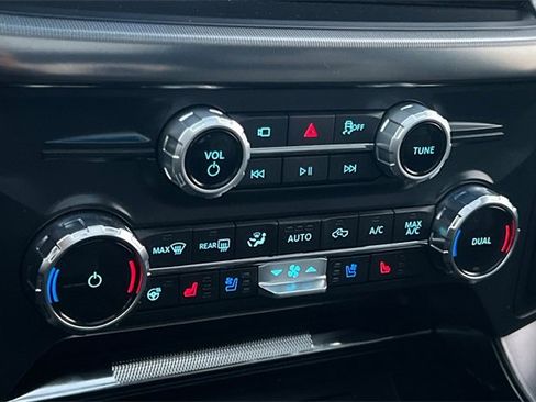 Used 2025 Ford F150 Lariat w/ Equipment Group 502A High image 24