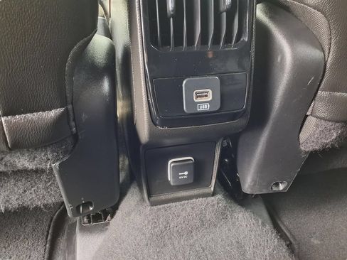 Used 2025 Jeep Compass Limited AWD/4WD image 21