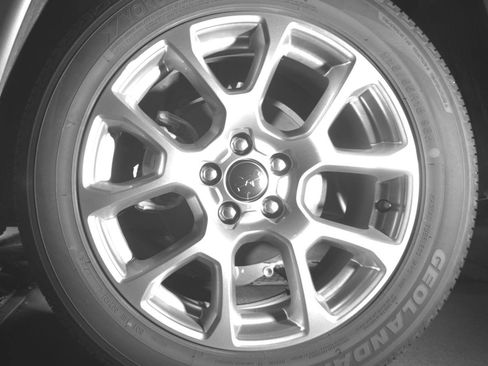 Used 2025 Jeep Compass Limited AWD/4WD image 11