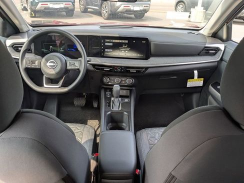 New 2025 Nissan Kicks SV w/ SV Premium Package image 10