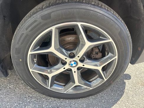 Used 2018 BMW X1 xDrive28i w/ Convenience Package AWD/4WD image 17