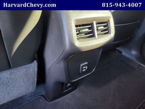 Used 2024 GMC Terrain SLT FWD image 28