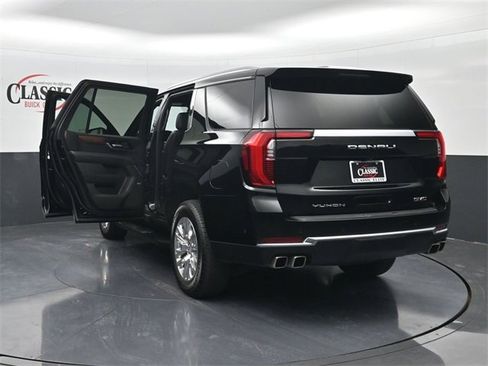 Used 2025 GMC Yukon Denali image 34