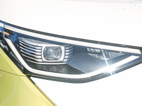 New 2025 Volkswagen ID. Buzz Pro S Plus image 4