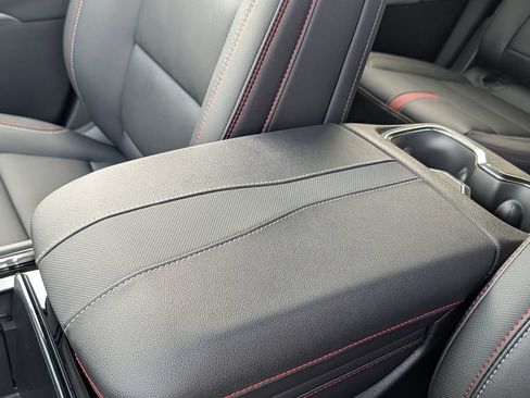 New 2026 Chevrolet Traverse RS w/ LPO, Floor Liner Package FWD image 27