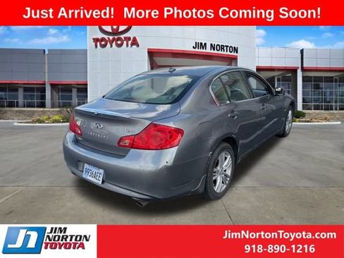 Used 2015 INFINITI Q40 AWD w/ Navigation Package image 7