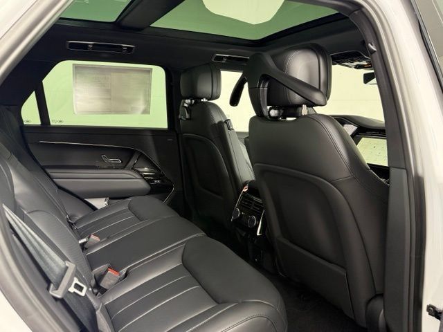 New 2026 Land Rover Range Rover Sport Dynamic SE AWD/4WD image 19