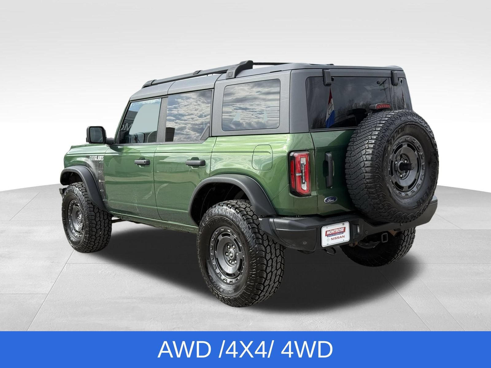 Used 2023 Ford Bronco Everglades AWD/4WD image 11