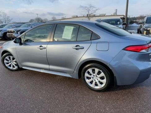 Certified 2023 Toyota Corolla LE image 4