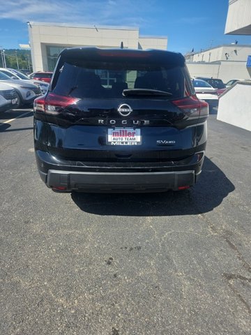 Used 2024 Nissan Rogue SV AWD/4WD image 4