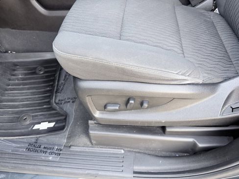 Used 2019 Chevrolet Tahoe LS w/ All-Season Package image 23