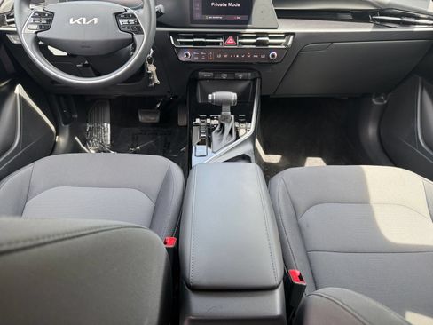 Used 2026 Kia Niro LX FWD image 39