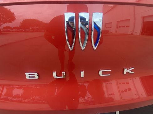 Used 2024 Buick Envista Sport Touring w/ Convenience I Package FWD image 30