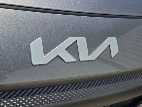 Certified 2024 Kia Seltos X-Line AWD/4WD image 5