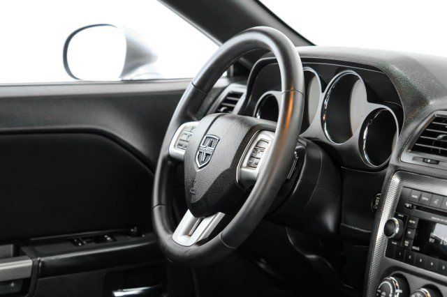 Used 2013 Dodge Challenger R/T RWD image 12