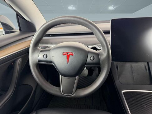 Used 2021 Tesla Model 3 Long Range image 15