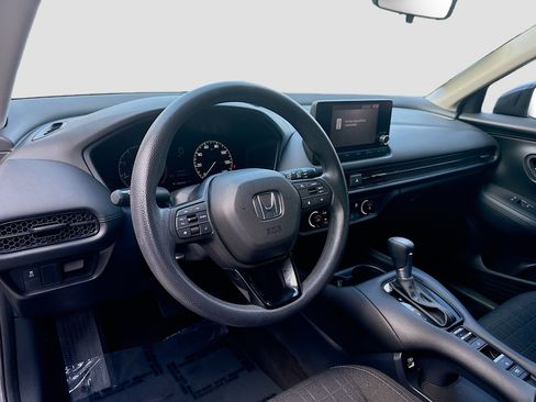 Certified 2023 Honda HR-V LX image 9