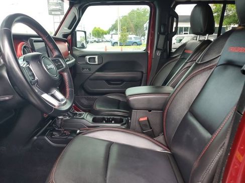 Used 2021 Jeep Wrangler Unlimited Rubicon AWD/4WD image 17