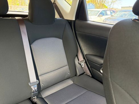 Used 2025 Kia Soul LX w/ LX Technology Package FWD image 35