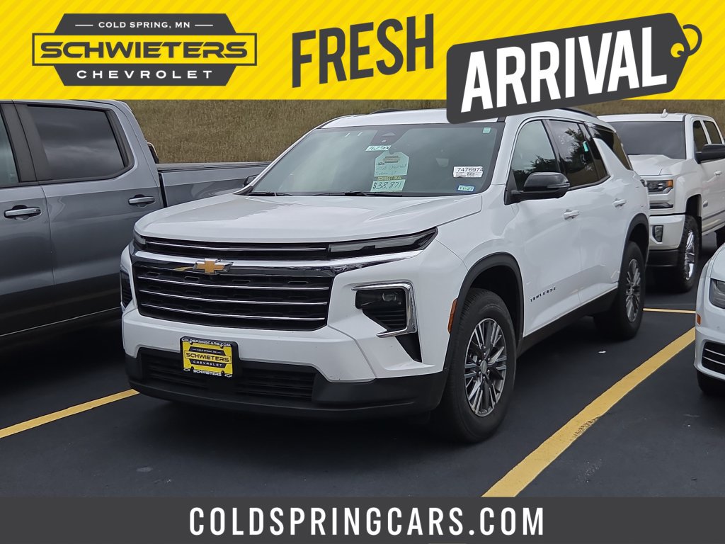 Certified 2026 Chevrolet Traverse LT w/ Driver Confidence Package AWD/4WD image 1