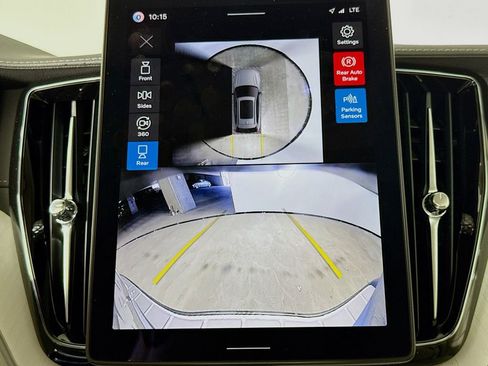 Certified 2026 Volvo XC60 B5 Ultra w/ Protection Package Premier AWD/4WD image 14