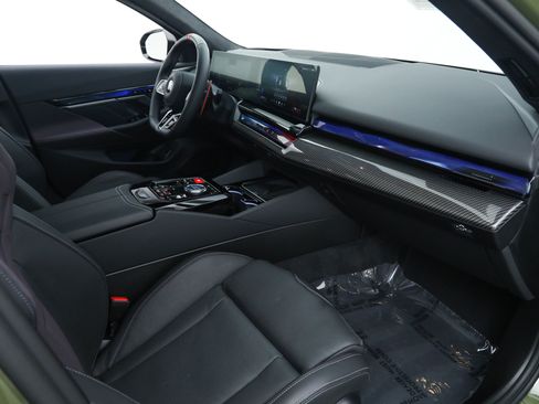 Used 2026 BMW M5 Touring w/ M Driver's Package AWD/4WD image 19
