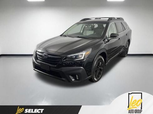 Used 2020 Subaru Outback Premium AWD/4WD image 1