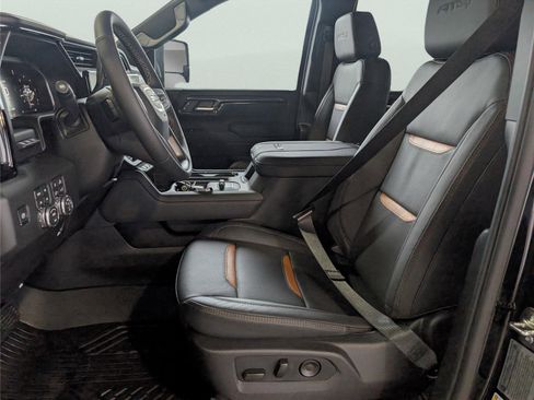 New 2026 GMC Sierra 2500 AT4 w/ AT4 Premium Plus Package image 32