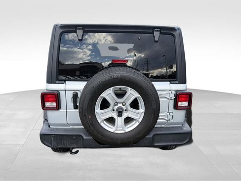Used 2023 Jeep Wrangler Sport S image 10