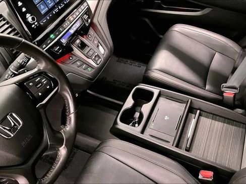 Used 2025 Honda Odyssey Sport-L image 17