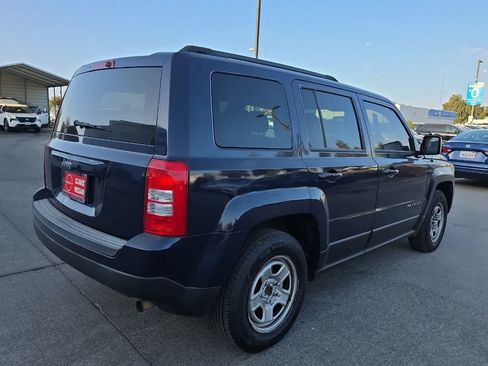 Used 2015 Jeep Patriot Sport w/ Power Value Group FWD image 3
