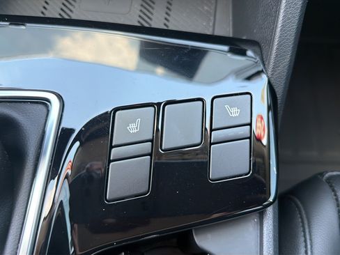 Used 2024 Kia Sportage EX FWD image 53