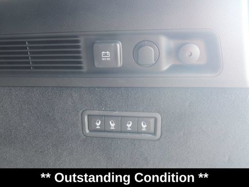 Used 2023 Jeep Grand Wagoneer Series III AWD/4WD image 35