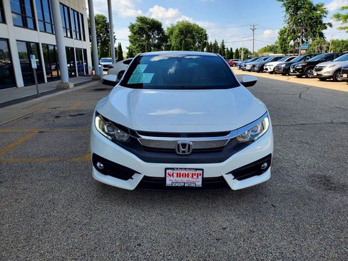Used 2018 Honda Civic EX-T image 2