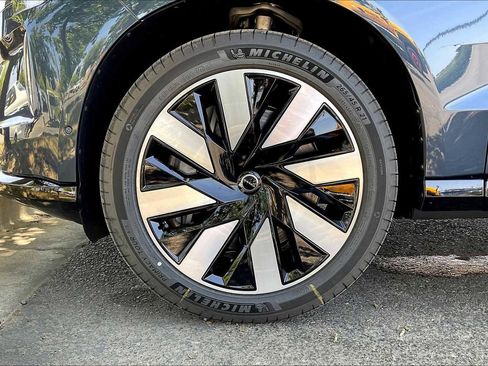 New 2025 Volvo EX90 Ultra image 14