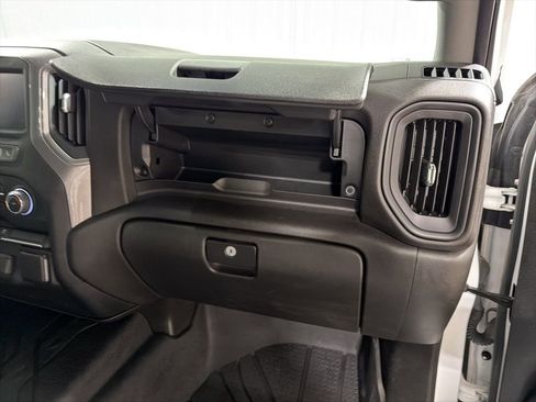 Used 2022 Chevrolet Silverado 1500 Custom image 24