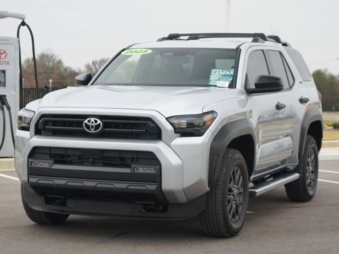 Used 2025 Toyota 4Runner SR5 image 21