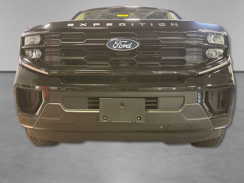 Certified 2025 Ford Expedition Active AWD/4WD image 13