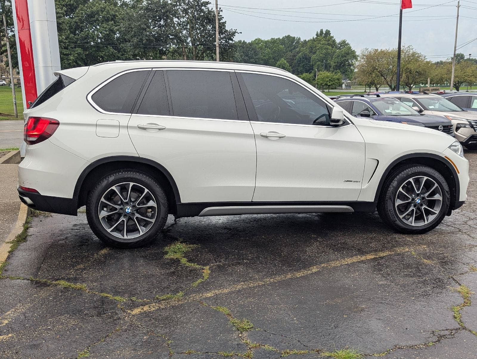 Used 2018 BMW X5 xDrive35i w/ Premium Package AWD/4WD image 19