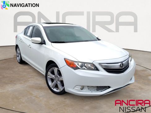 Used 2013 Acura ILX w/ Technology Package FWD image 1