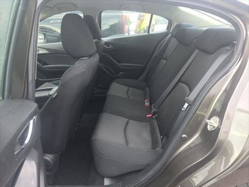 Used 2017 MAZDA MAZDA3 Sport FWD image 22